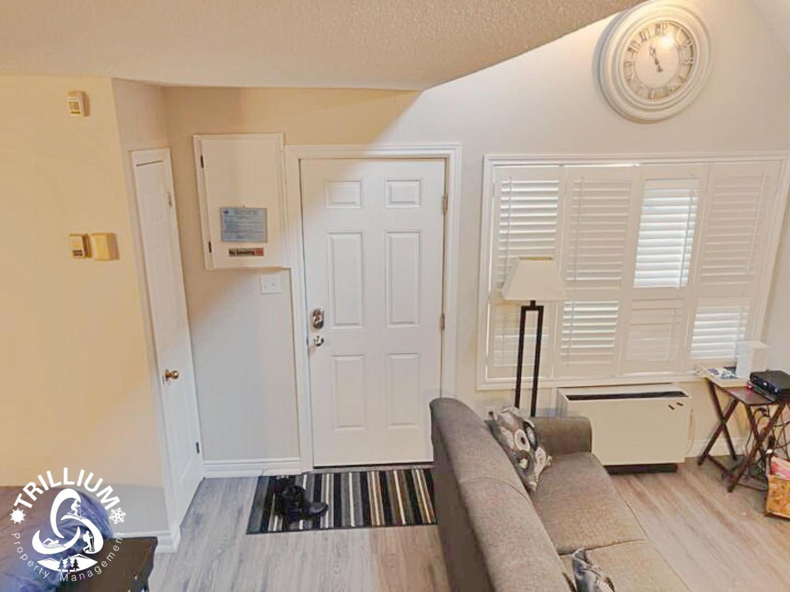 Blue Mountain, Collingwood - Loft Condo, Sleeps 4 Blue Mountains Exterior foto