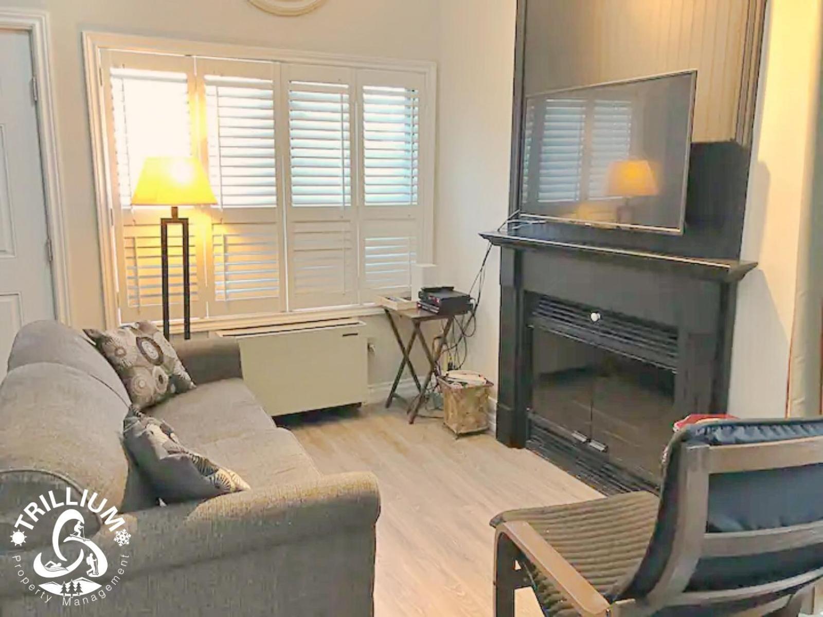 Blue Mountain, Collingwood - Loft Condo, Sleeps 4 Blue Mountains Exterior foto