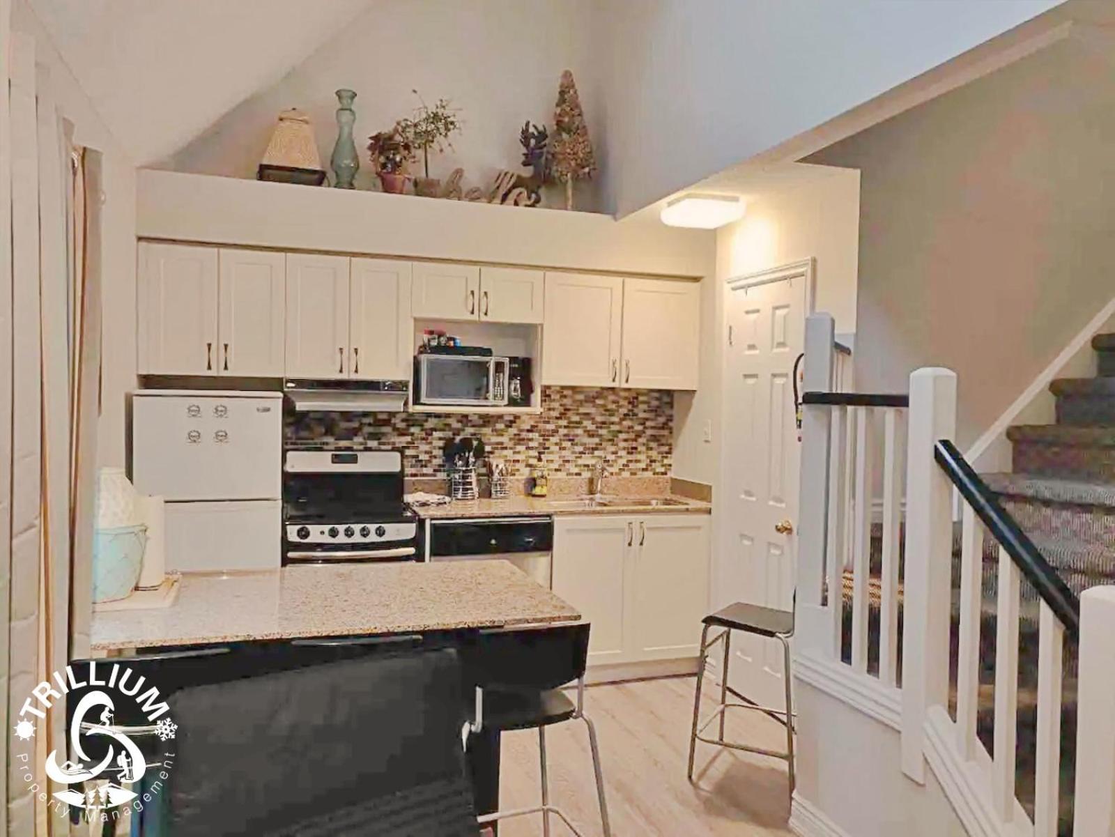 Blue Mountain, Collingwood - Loft Condo, Sleeps 4 Blue Mountains Exterior foto